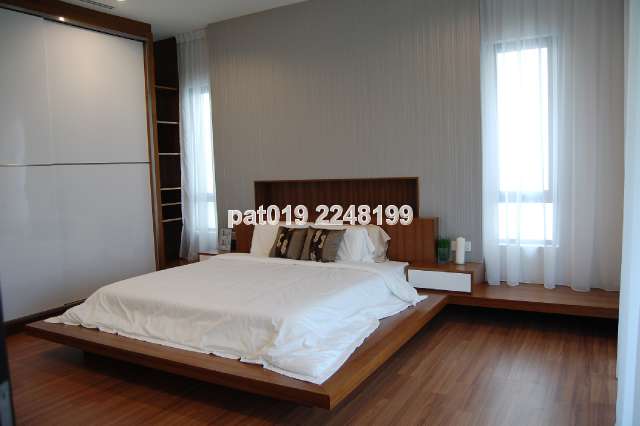 2nd master bedroom
