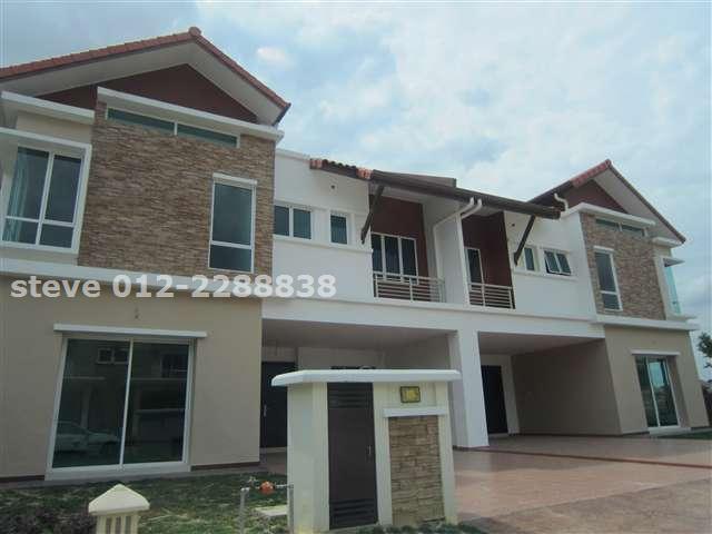 Aspasia Side facade