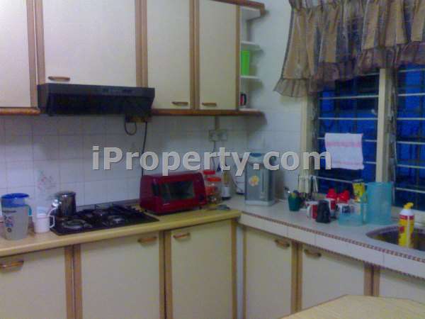 dry kitchen