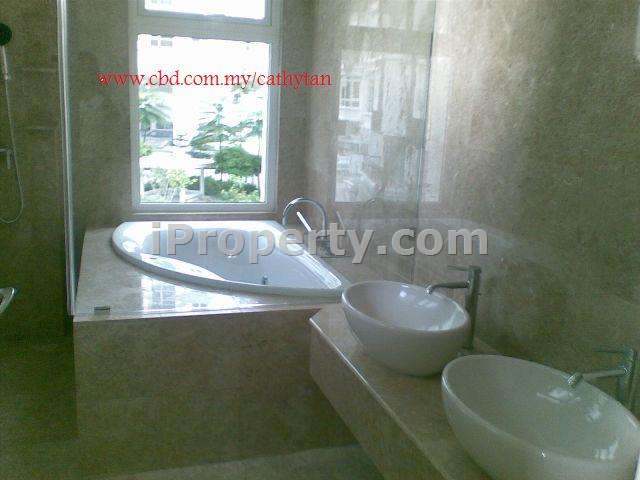 ensuite master room