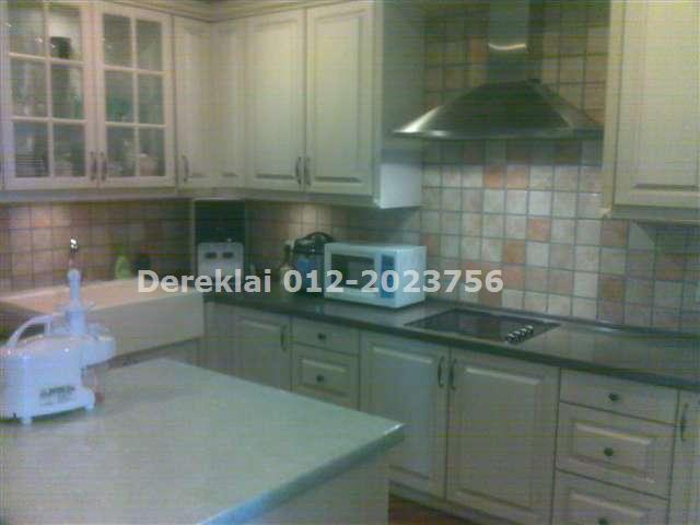 DRY KITCHEN