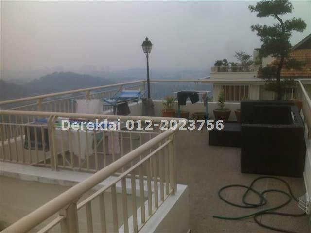 OPEN AIR BALCONY