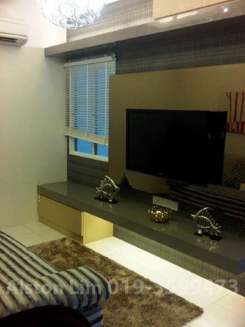 Upper floor living hall