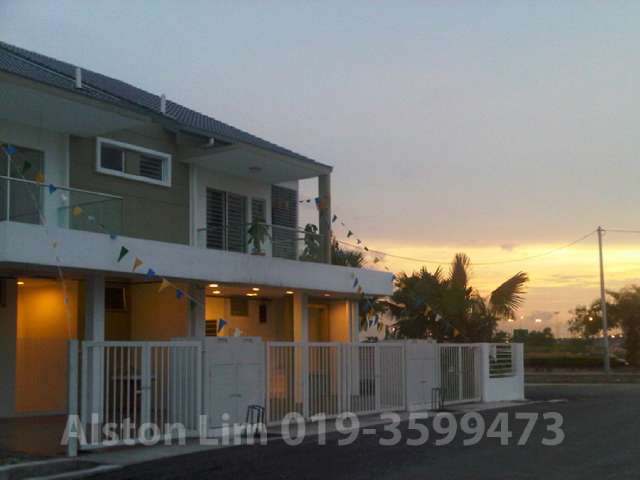 Single level Townhouse