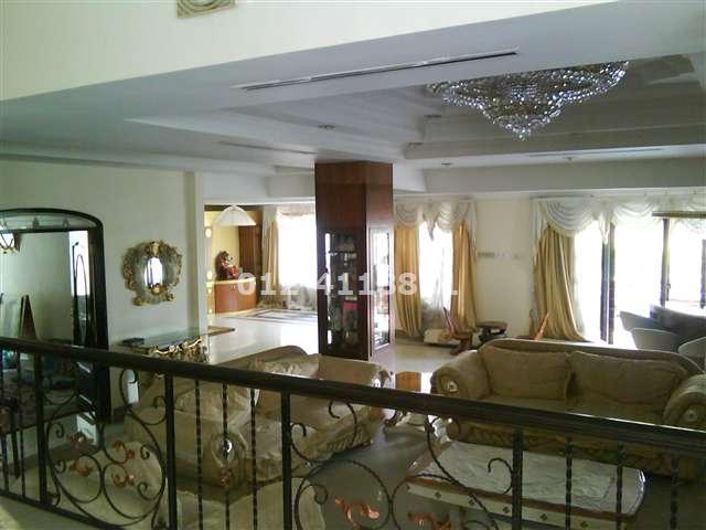 Spacious Living Hall