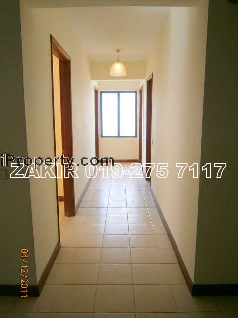 Bright passage to the rooms