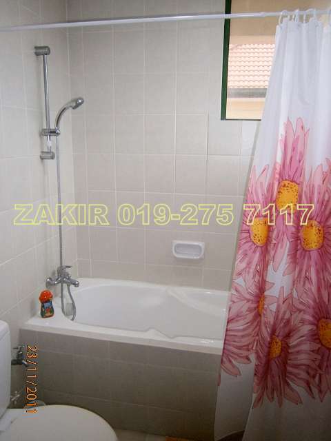 Master Bathroom with bath tub