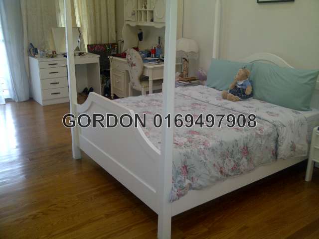 CHILDREN ROOM