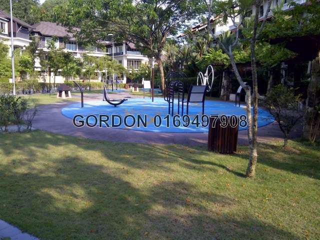 PLAY GROUND