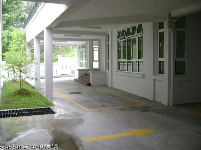 CARPARK BAY