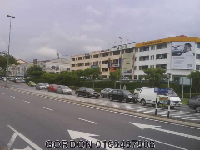 TAMAN DESA MAYBANK
