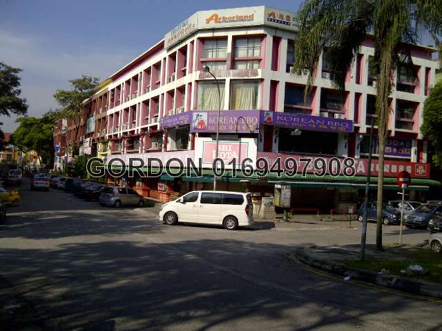 DANAU PLAZA