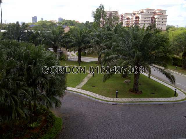 FRONT LANDSCAPE