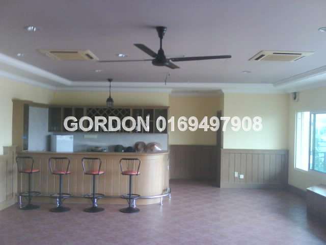 ENTERTAINMENT AREA