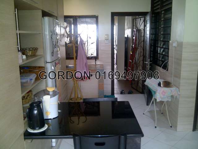 LAUNDRY AREA