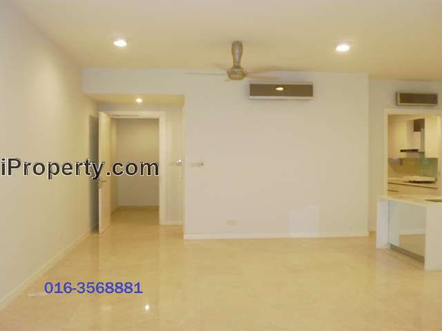 lowrise pool view 016-3568881
