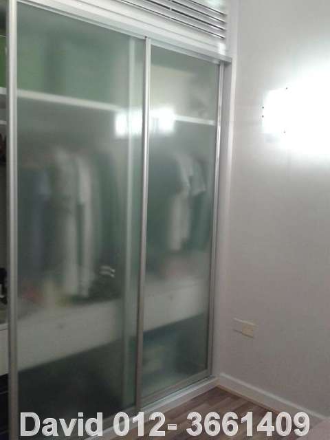 Wardrobe Middle room