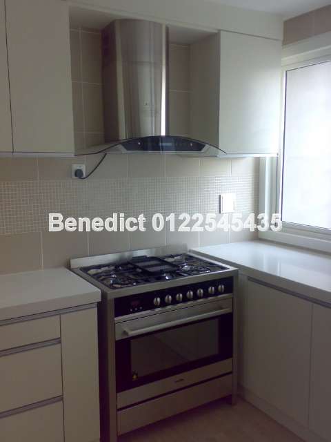 cooking area with heavy duty oven