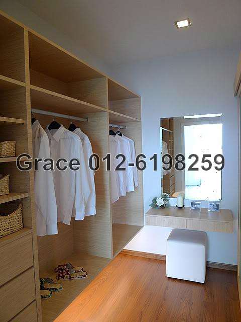 Walk-in wardrobe