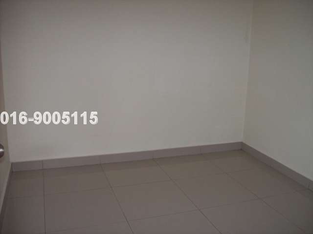 2' x 2' flooring tiles