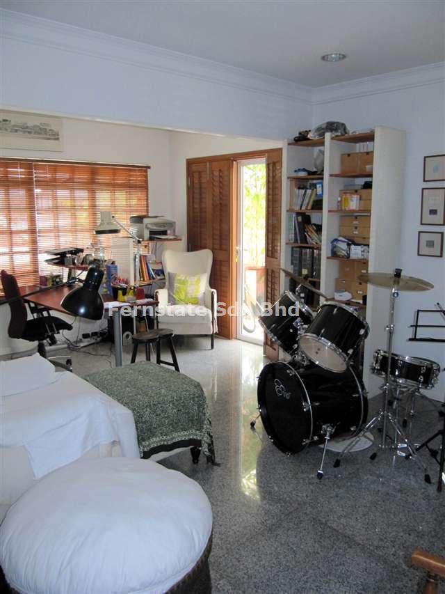 Study / Music Room