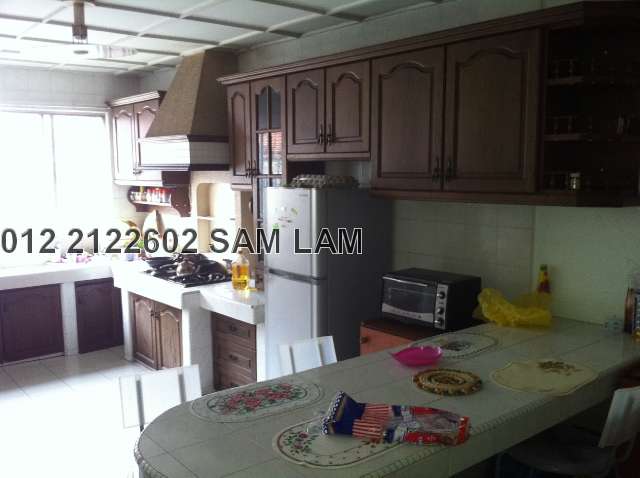 dry kitchen