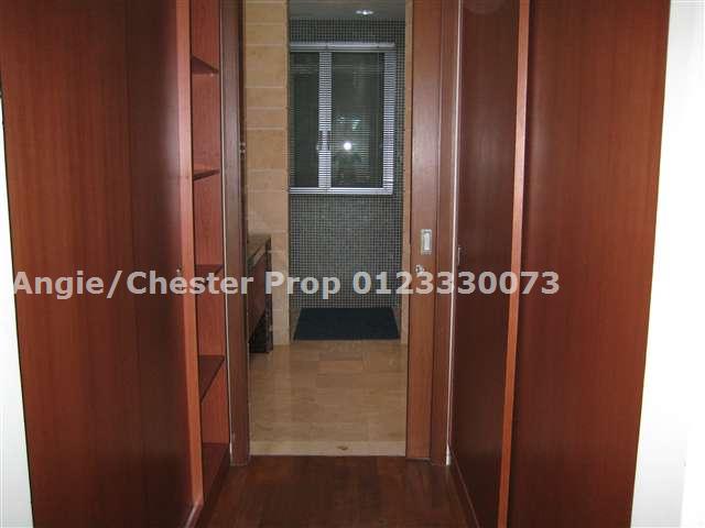 Wardrobe to bathroom