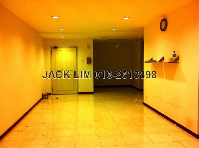 Spacious living area