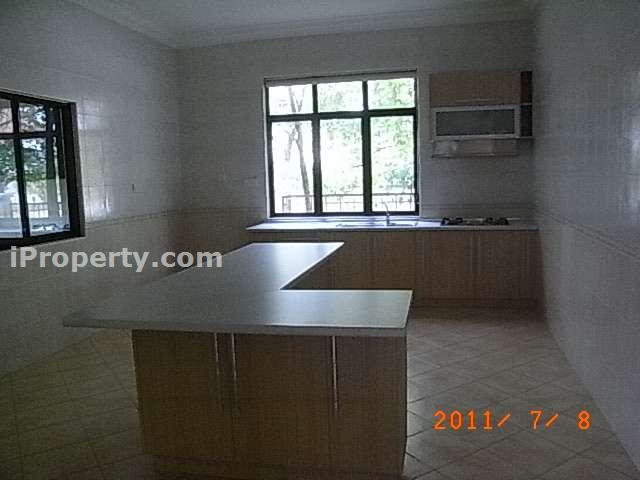 Dry Kitchen