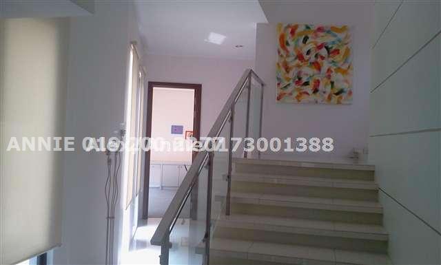 STAIR CASE