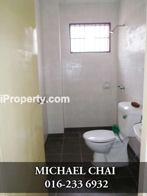 Toilet 1