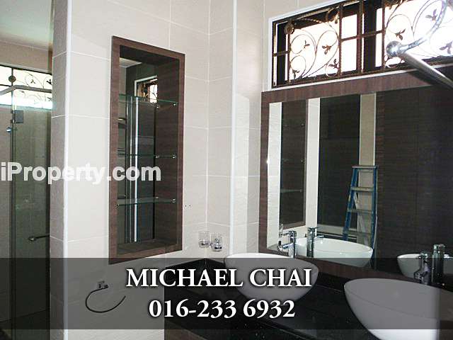 Master Room Toilet