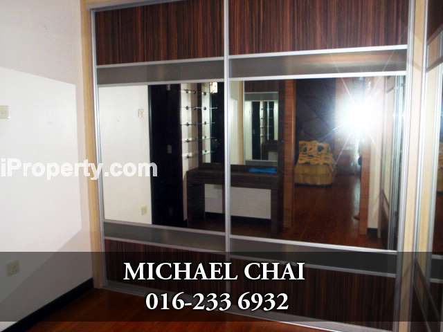 Master Room Built-in Cabinet