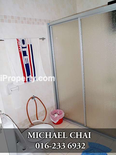 Toilet 1