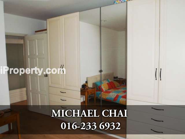 Master Room Built-in Cabinet