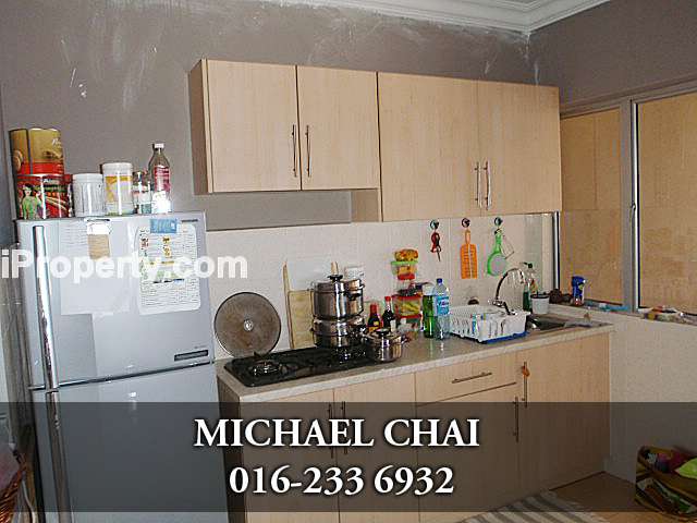 Built-in Kitchen Cabinet