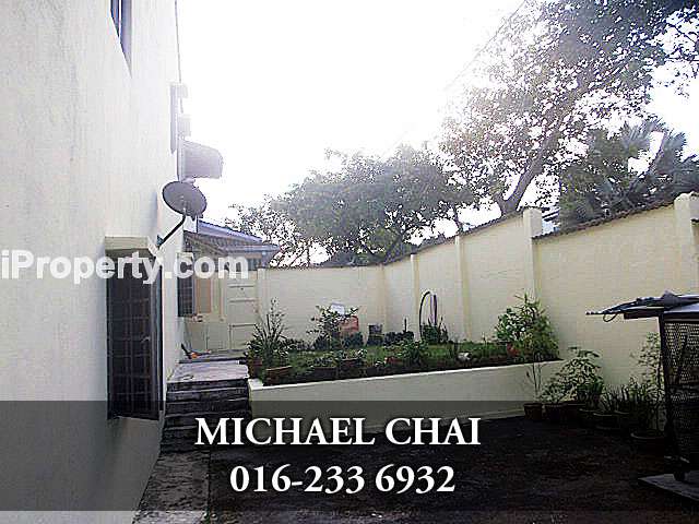 Side Garden View