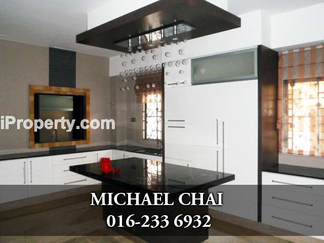 Dry Kitchen