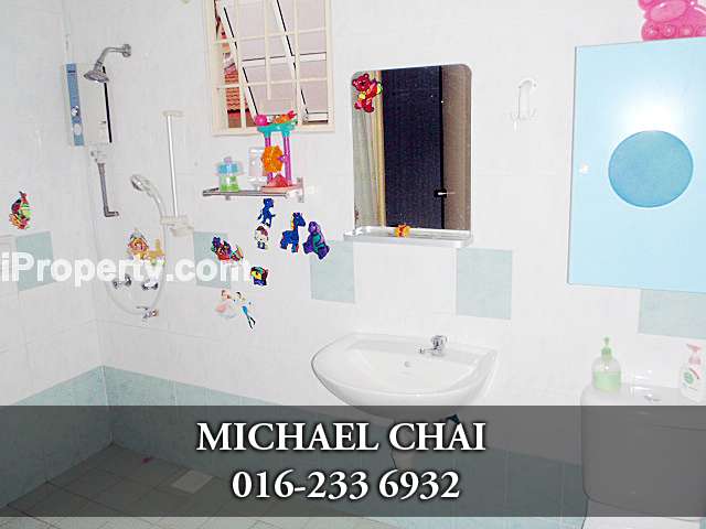 Toilet 2