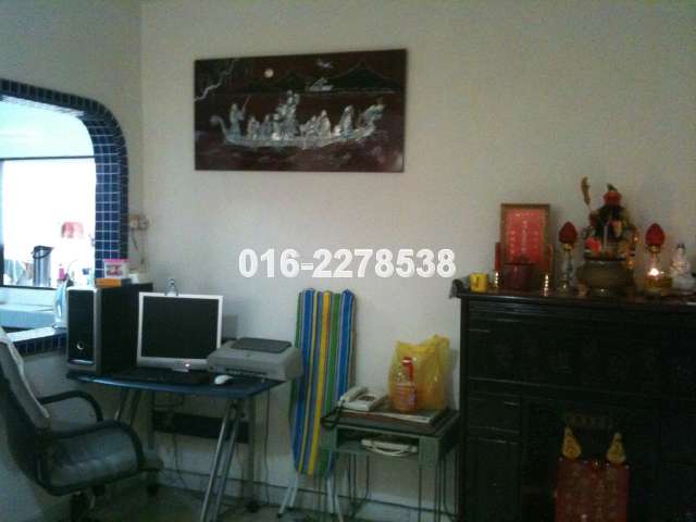 2nd living room