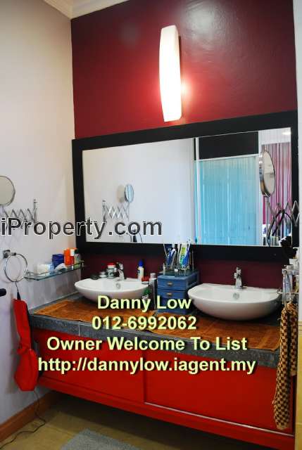 powder room