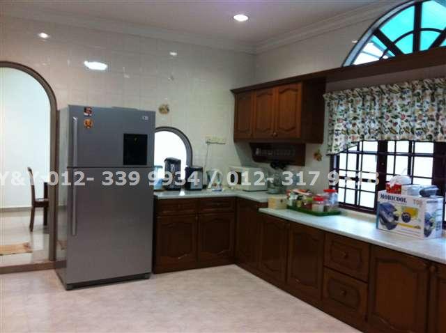 Dry Kitchen