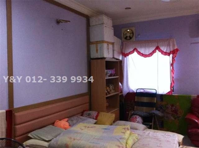 Masterbedroom