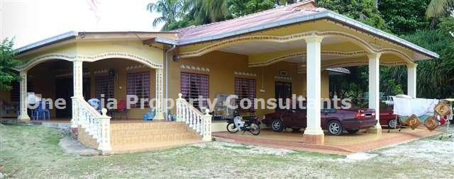 Front of House A