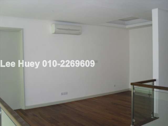 Family Area - 2nd Floor