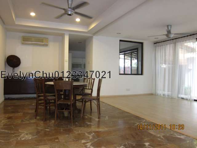 Dining/Second living area