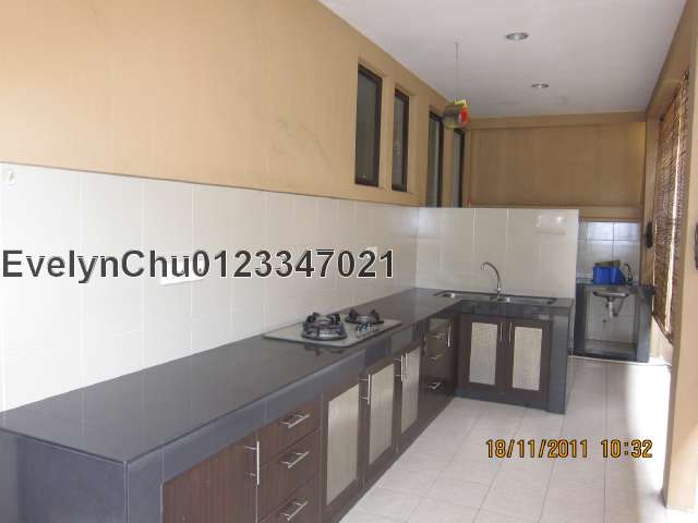 Wet Kitchen