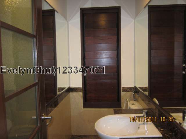 Powder room