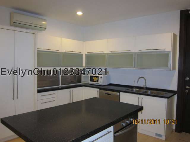 Dry Kitchen