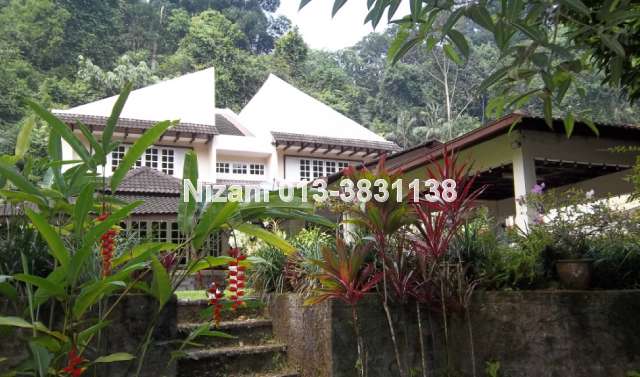 Frontage Looks Call Putra at 012-2140156